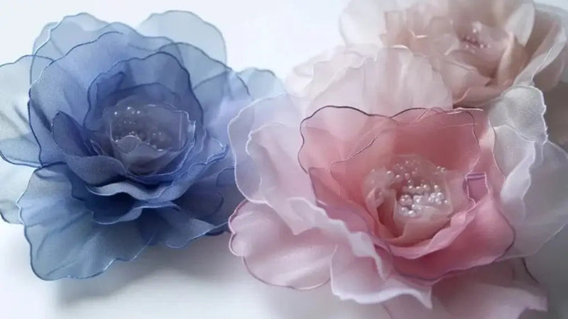 Comment faire des fleurs en tissu organza