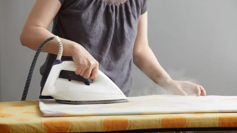 Comment repasser du lin ? Astuces de repassage