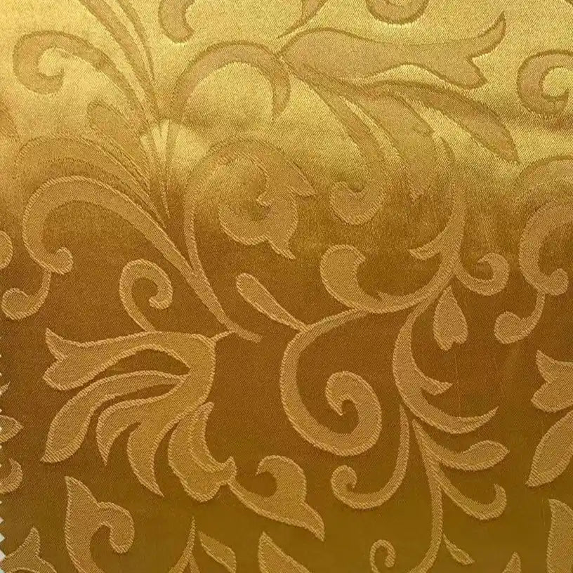 Découvrez de près le tissu damas brocart au mètre Longan Craft France : un jacquard vintage à motifs floraux et arabesques en relief, idéal pour décoration intérieure ou confection de rideaux élégants.