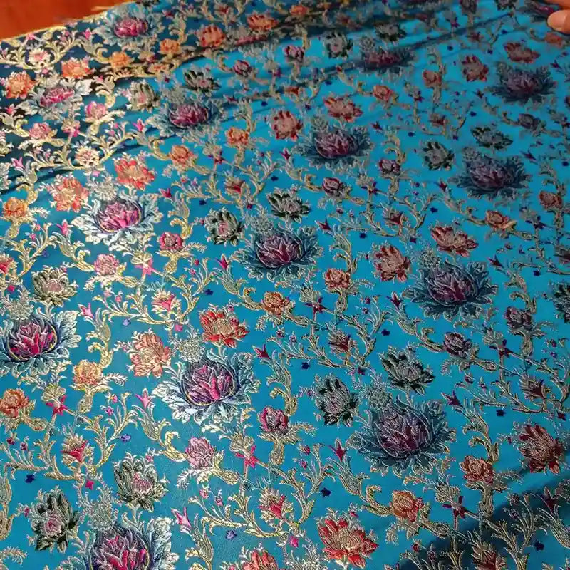 Tissu brocart soyeux à fleurs chinoises au mètre