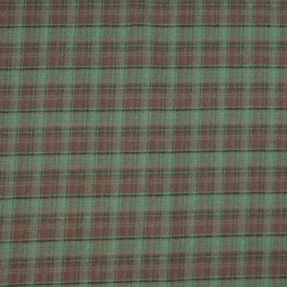 Le Tissu flanelle mammouth en polyester et rayonne de Longan Craft France présente un motif à carreaux verts et bruns, tissé façon flanelle brossée, offrant une texture douce et douillette idéale pour les vêtements.