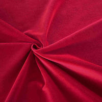Gros plan sur le Velours de coton 100% pur au mètre de Longan Craft France, montrant sa texture douce et délicatement pliée - tissu velours uni doux idéal pour la couture, les loisirs créatifs ou un ameublement élégant.