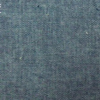 Découvrez le tissu chambray denim en coton au mètre de Longan Craft France, un tissu fin uni à la texture subtile, idéal pour des chemises d'été élégantes.