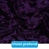 Gros plan sur le "Tissu en velours froissé au mètre" de Longan Craft France, un velours d'ameublement doux et légèrement brillant de 63 pouces, avec une étiquette bleue "Violet profond" en bas au centre.