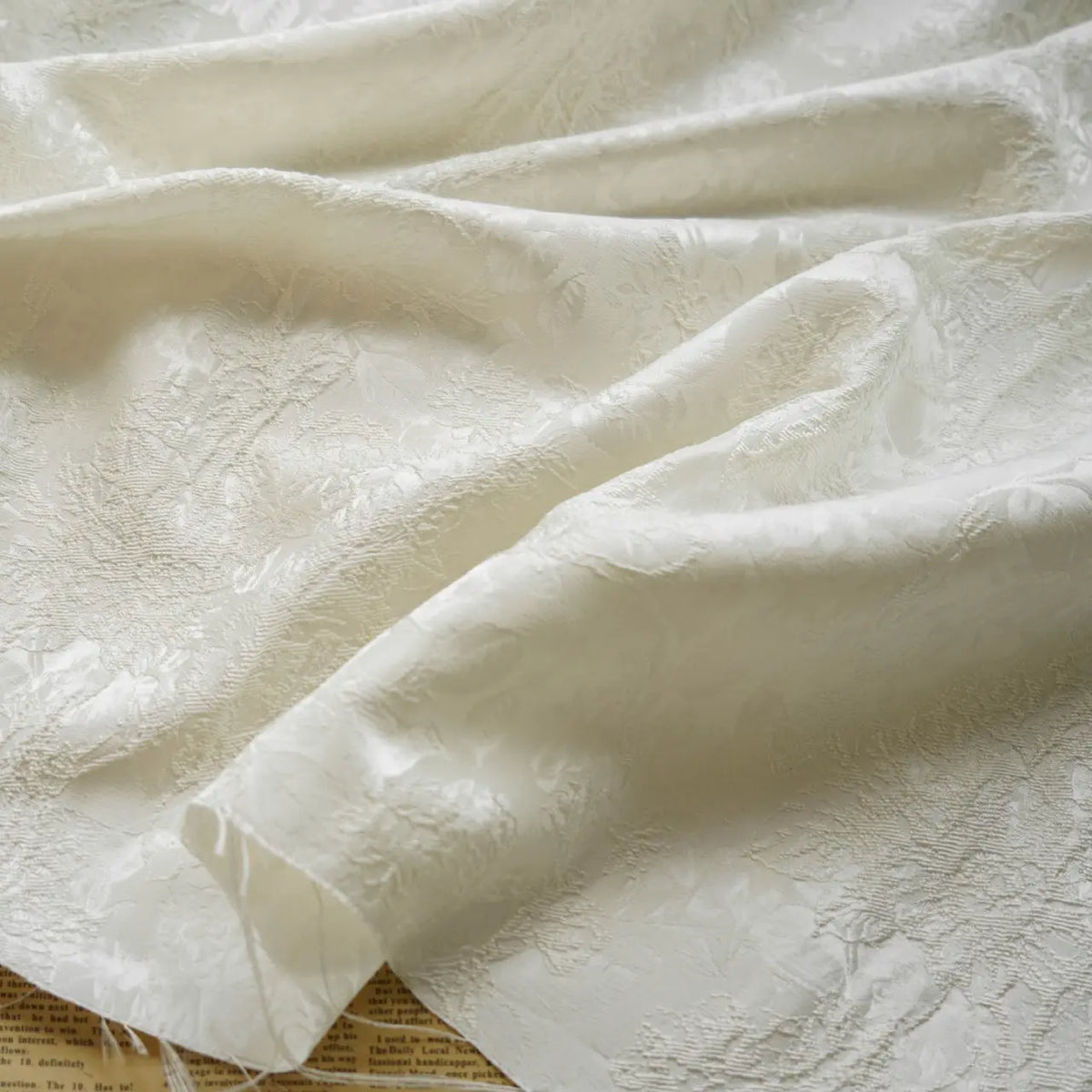 Tissu brocart à motif pivoine en relief au mètre | Tissu brocart floral style chinois