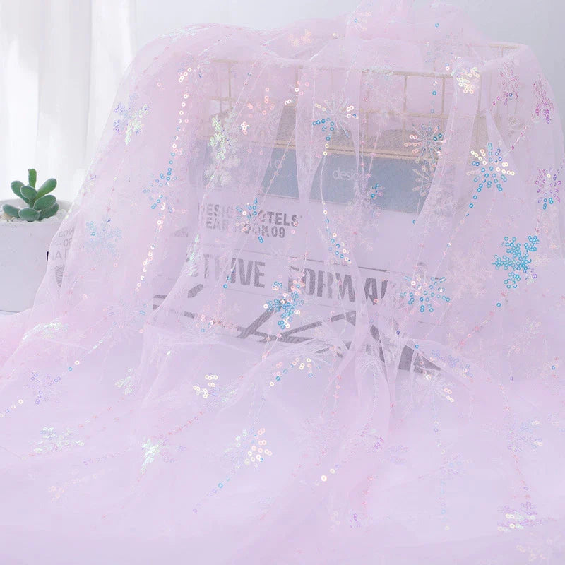 Tulle brodé à paillettes au mètre | Motif flocon de neige scintillant
