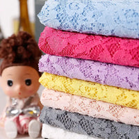 Tissu en dentelle fleurie au mètre