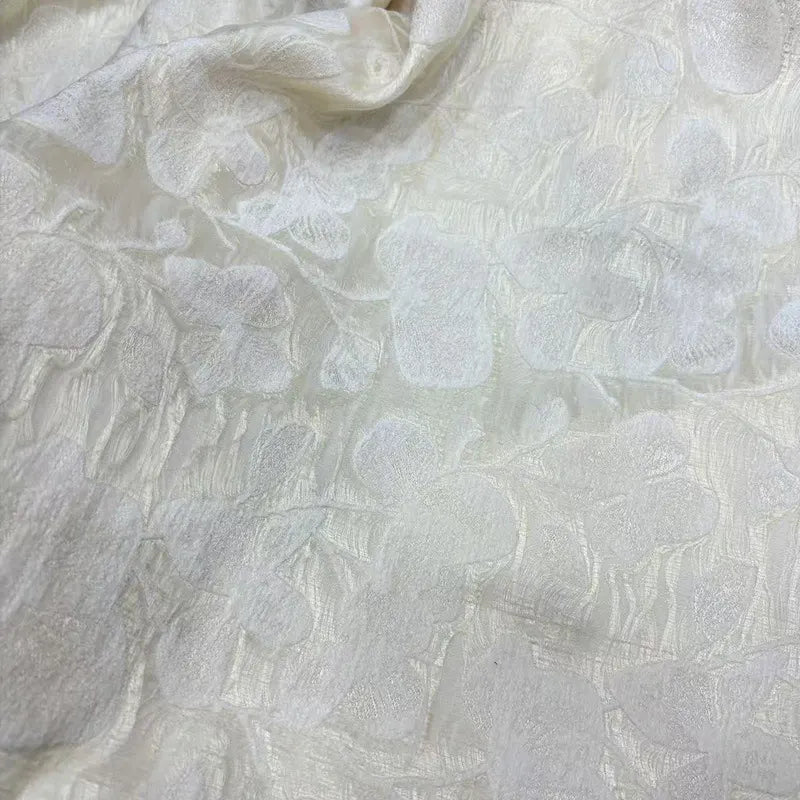 Tissu chenillé à motif floral au mètre