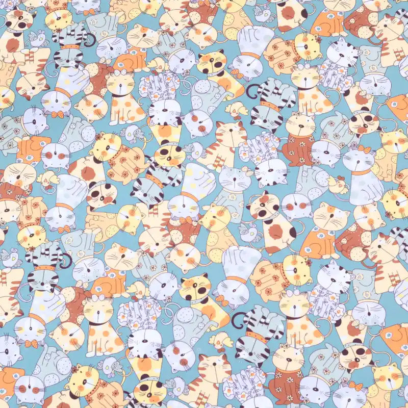 Le Tissu en microfibre effet peau de pêche imprimé floral et animalier au mètre de Longan Craft France présente des animaux cartoon en poses variées sur fond bleu, avec motifs doux multicolores. Idéal pour robes, en polyester peau de pêche.