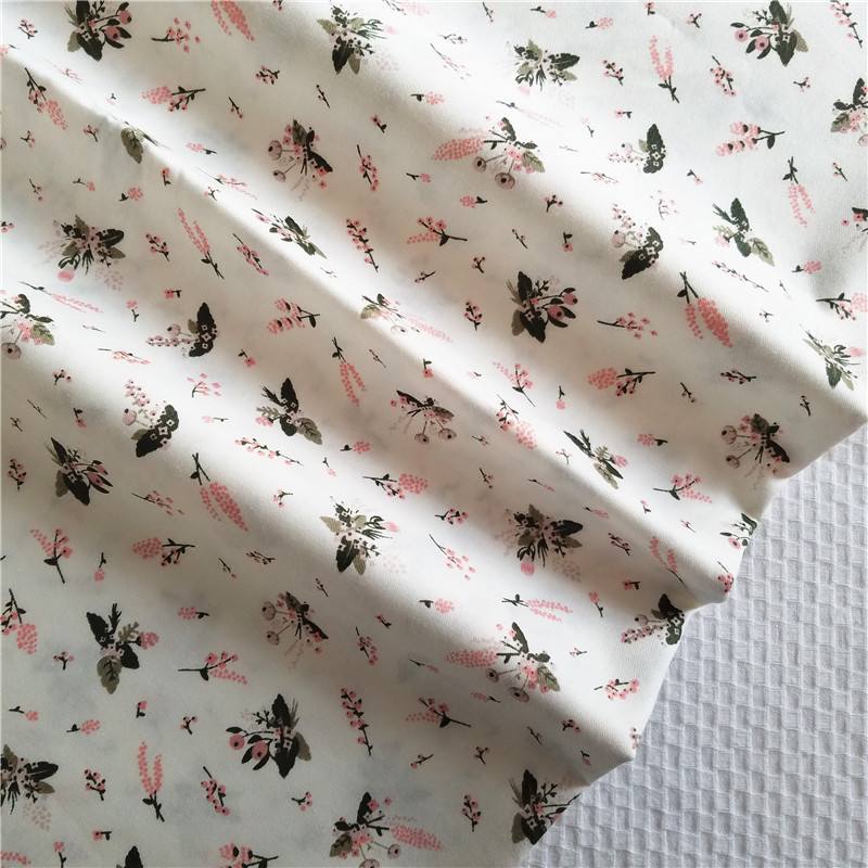 Tissu en coton à motifs floraux pour patchwork au mètre