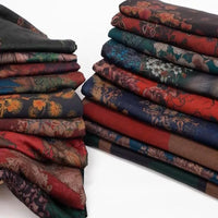 Ponte roma à motif floral au mètre