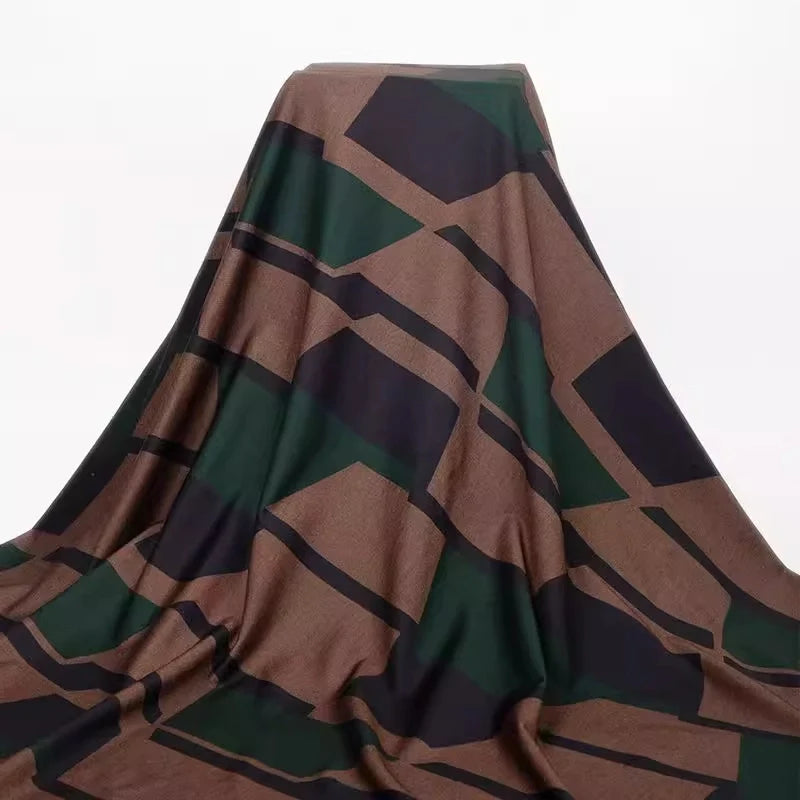 Ponte roma à motif floral au mètre