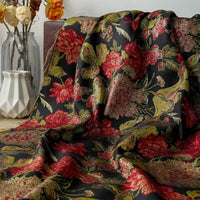 Tissu brocart brodé de fleurs rouges au mètre