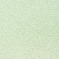 Le tissu pointelle cœur au mètre de Longan Craft France est un tissu extensible vert clair au motif subtil de losanges et de points. Parfait pour les couches de base ou les vêtements d'intérieur DIY, il assure confort et style uniforme.