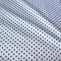 Tissu patchwork en coton imprimé pois multicolores Longan Craft France, vendu au mètre. Tissu sergé confortable, idéal pour quilting, patchwork ou confection de vêtements originaux.