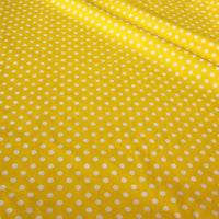 Le Tissu patchwork en coton imprimé pois au mètre de Longan Craft France est un tissu de coton confortable à pois multicolores, idéal pour les projets de quilting, de patchwork ou de vêtements.