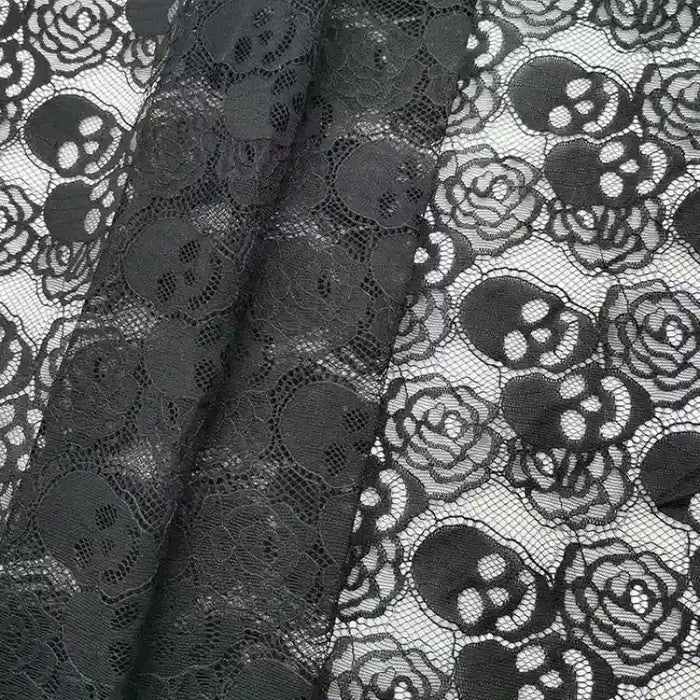 Tissu en dentelle tête de mort au mètre