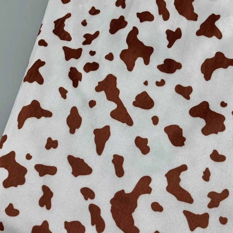 Minky motif vache doux au mètre