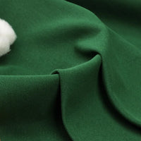 Un gros plan sur le tissu piqué uni au mètre de Longan Craft France montre sa texture douce et lisse en coton-polyester et son tissage visible - idéal pour les polos et les chemises d'été DIY, avec une touche de coton blanc qui met en valeur ce tissu classique.