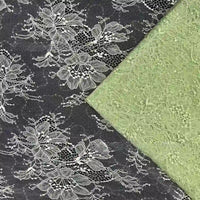 Deux pièces de Tissu dentelle pailleté avec sequins au mètre de Longan Craft France - l'une noire avec des motifs floraux blancs, l'autre vert clair - sont présentées côte à côte, mettant en valeur les détails élégants qui conviennent parfaitement aux peignoirs et à la lingerie.
