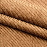 Gros plan sur le Velours côtelé coton 8 côtes uni au mètre de Longan Craft France, mettant en valeur sa texture douce et ses stries verticales - parfait pour les vêtements, les accessoires et les projets de décoration.