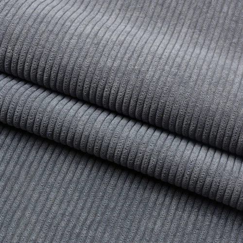Gros plan sur le tissu velours côtelé épais 8 côtes au mètre de Longan Craft France, un tissu velours gris doux et texturé idéal pour la décoration intérieure et l'ameublement.