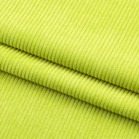 Gros plan sur deux morceaux pliés de Tissu velours côtelé épais 8 côtes au mètre de Longan Craft France en vert vif, montrant sa texture douce et ses lignes parallèles en relief - idéal pour l'ameublement et la décoration intérieure.