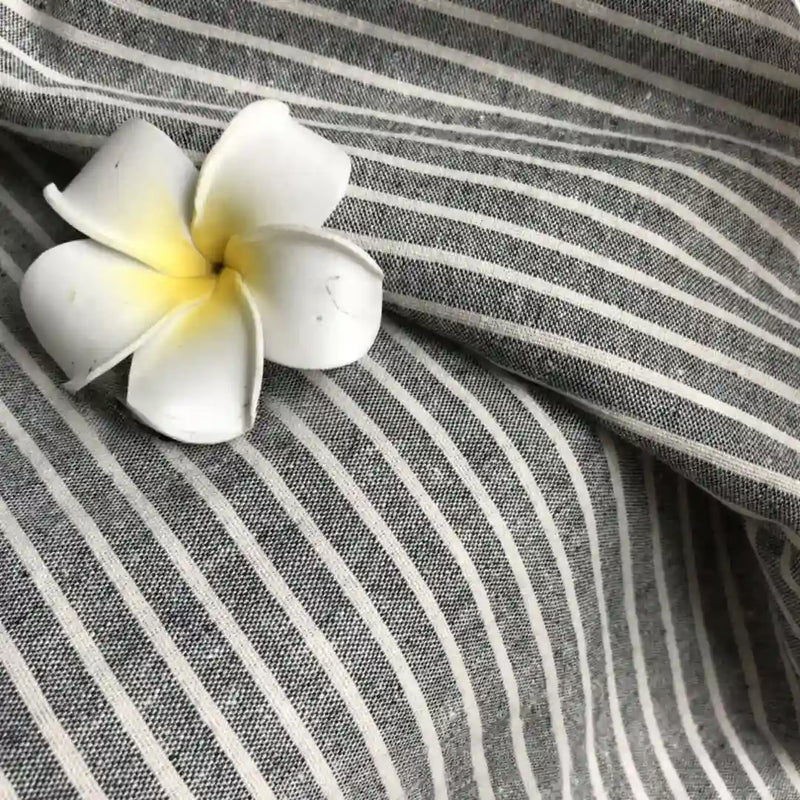 Tissu en lin rayé fin au mètre