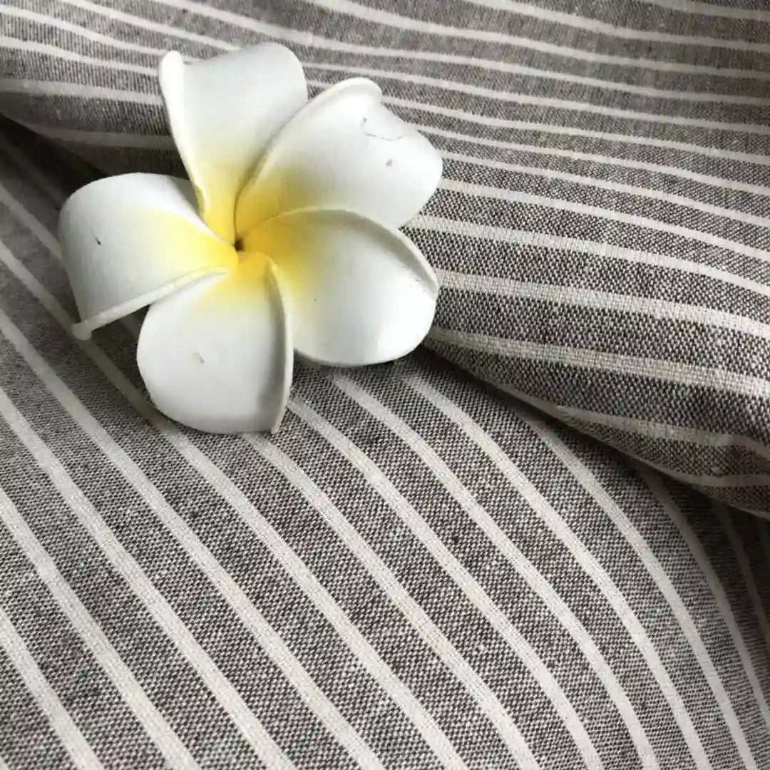 Tissu en lin rayé fin au mètre