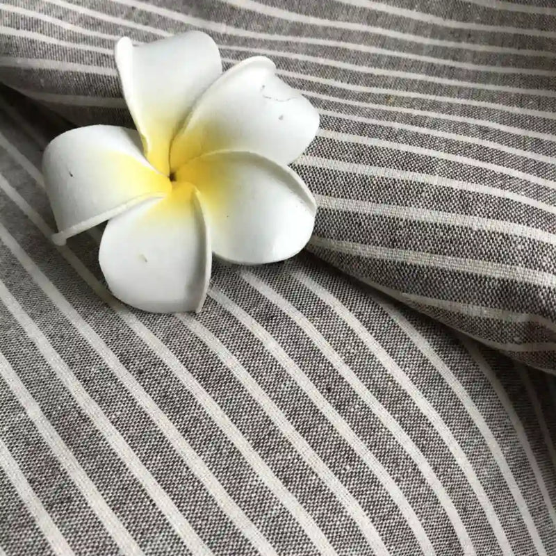 Tissu en lin rayé fin au mètre