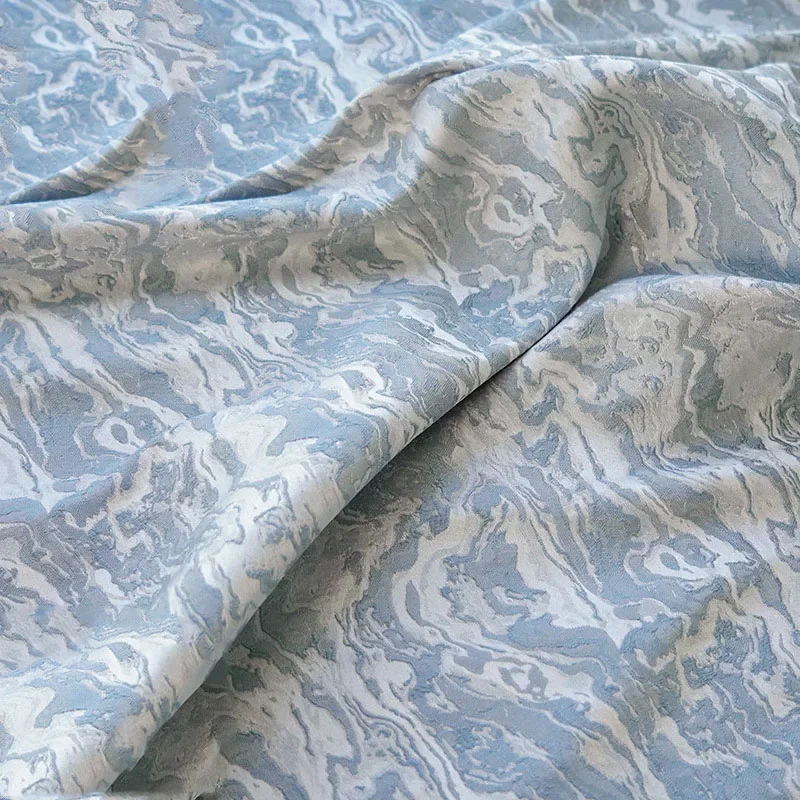 Tissu brocart à motif ondulé au mètre