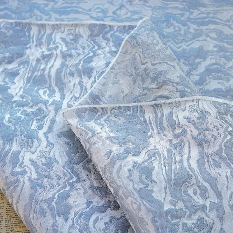 Tissu brocart à motif ondulé au mètre