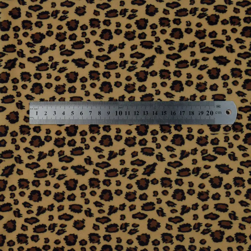 Tissu minky à motif animalier au mètre