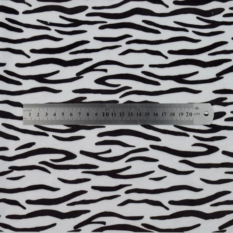 Tissu minky à motif animalier au mètre