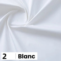 Gros plan sur la popeline de coton au mètre blanche et lisse de Longan Craft France, qui présente un motif tourbillonnant. En bas à gauche, on peut lire "2 | Blanc" en lettres noires grasses sur fond blanc. Idéal pour les chemises, les robes et les doublures.