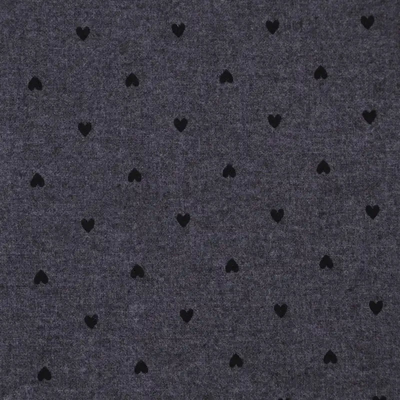 Flanelle de coton à motifs cœurs au mètre de Longon Craft France : tissu flanelle imprimé doux et confortable, idéal pour la couture, le quilting ou des pyjamas. Parfait pour vos loisirs créatifs !.