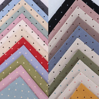 Découvrez la Flanelle de coton à motifs cœurs au mètre de Longon Craft France : un tissu flanelle doux et confortable, idéal pour la couture et les loisirs créatifs. Parfait pour vos projets chaleureux et originaux !.