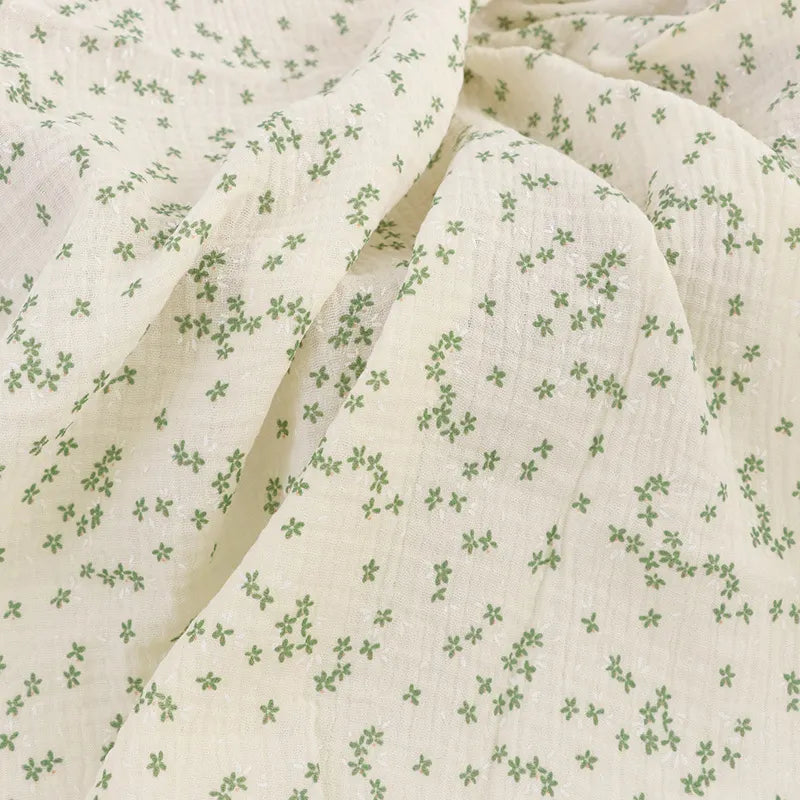 Tissu double gaze de coton à motif floral au mètre