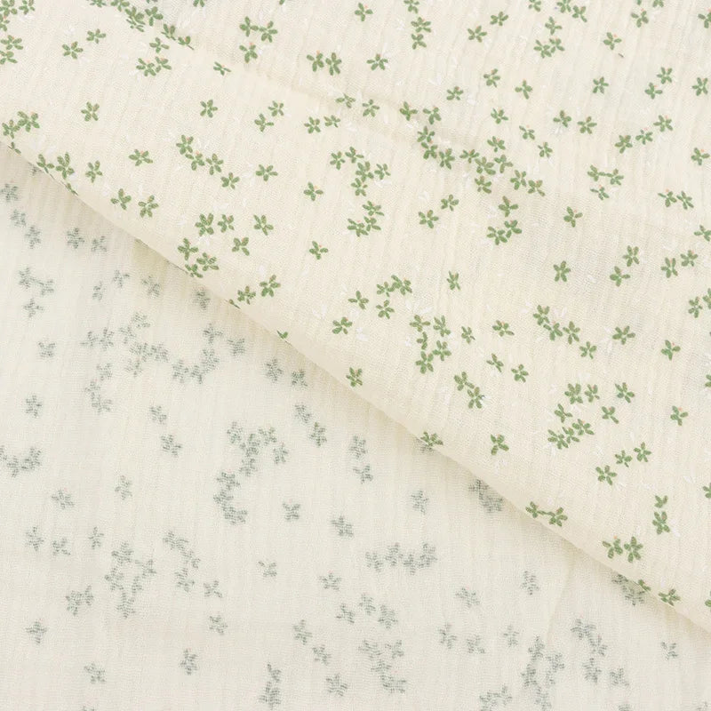 Tissu double gaze de coton à motif floral au mètre