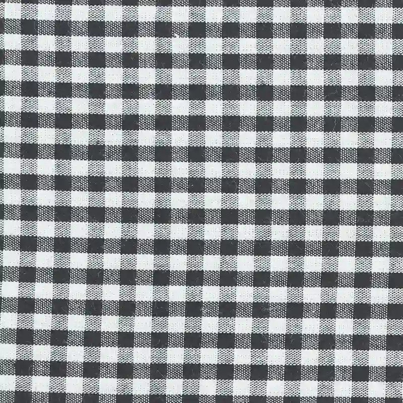 Le Tissu popeline vichy au mètre de Longan Craft France est un vichy léger 40S 100% coton à carreaux noirs et blancs, idéal pour les chemises, les robes ou les nappes d'été.