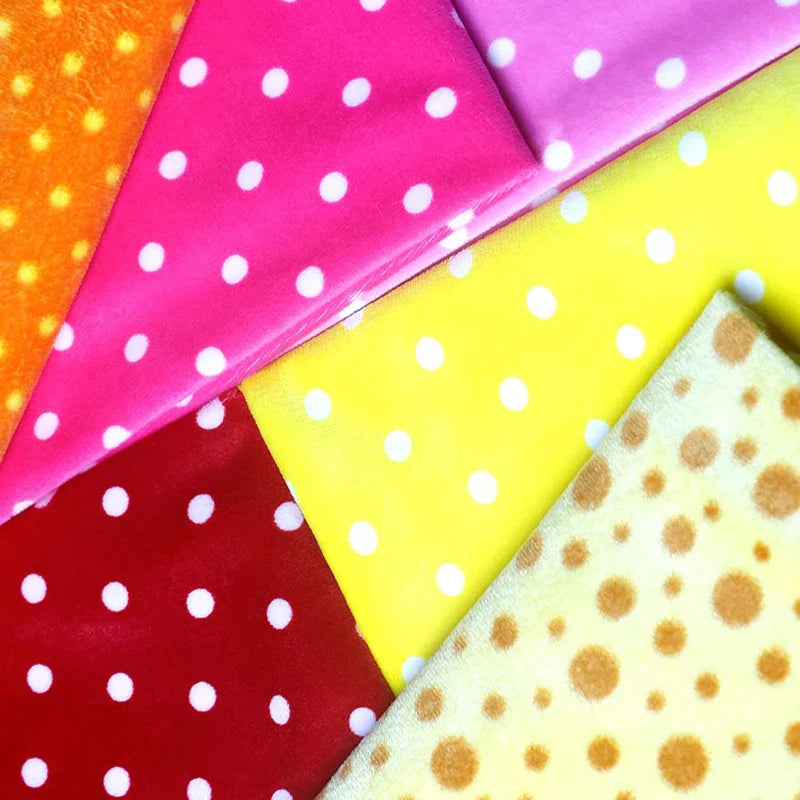 Tissu minky câlin imprimé à motif pois au mètre