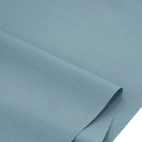 Découvrez de près le tissu Popeline polyester-coton au mètre par Longan Craft France : doux, respirant et uni, son armure toile mate et lisse est idéale pour robes, chemises ou nappes.