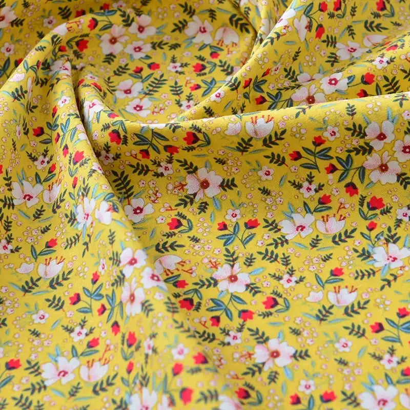 Le Tissu popeline de coton imprimé au mètre de Longan Craft France est un tissu 100% coton à motifs floraux colorés, idéal pour DIY, quilting, nappes, robes et chemises.
