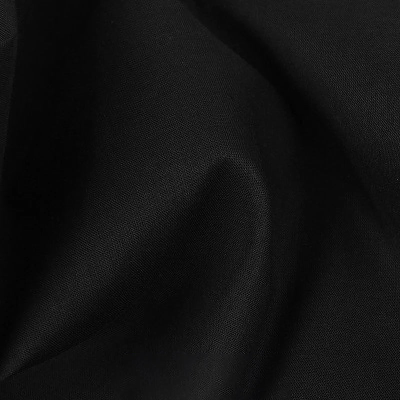 Gros plan sur le tissu voile en rayonne au mètre de Longan Craft France, montrant sa texture lisse et mate et son drapé léger. Idéal pour coudre des vêtements, des doublures, des nappes ou des rideaux diaphanes lorsque des plis souples et une élégance aérienne sont souhaités.