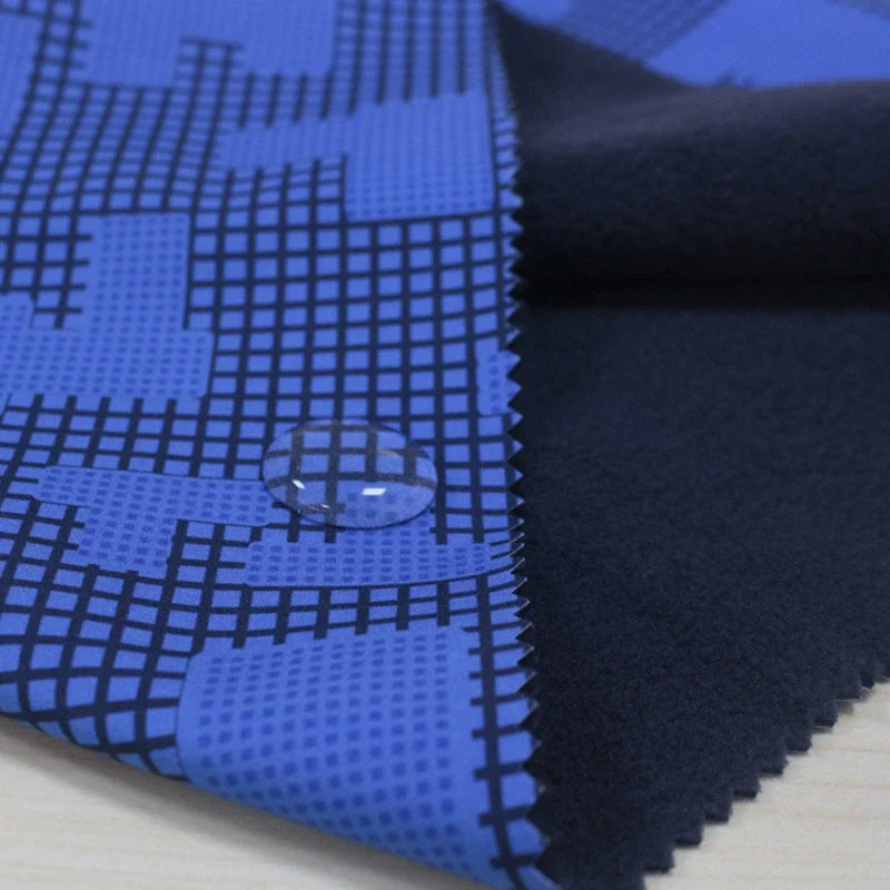 Tissu en polaire imperméable au mètre